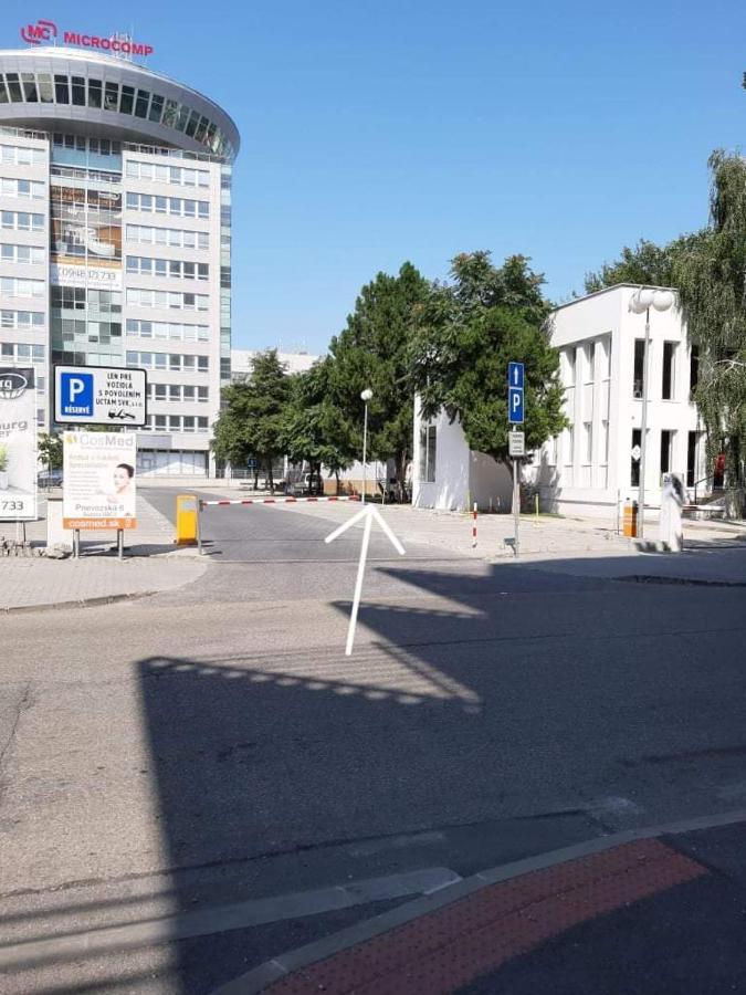 Hostel Living Bratislava By The Bus Station Exteriér fotografie